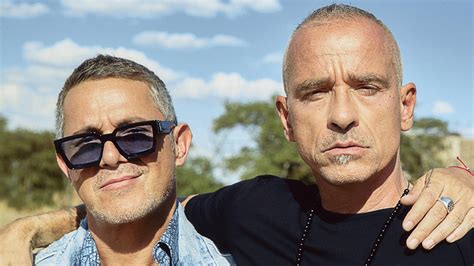 A Festa Inusitada de Eros Ramazzotti: Um Banquete de Paixão e Polêmica em Milão!