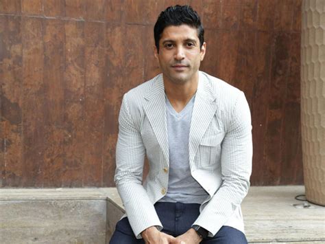 Farhan Akhtar's Jee Le Zaraa Road Trip - A Celebration of Sisterhood, Bollywood Glamour, and Unexpected Hiccups!